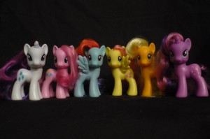My Little Pony: Friendship is Magic Toys: Rarity, Pinkie Pie, Rainbow Dash, Fluttershy, Applejack, Twilight Sparkle