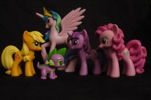 My Little Pony: Friendship is Magic: 5 Pony Gift Set.  Apple Jack, Spike, Princess Celestia, Twilight Sparkle, Pinkie Pie