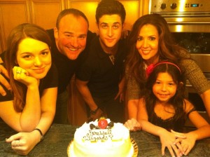 Wizards of Waverly Place Finale Jennifer Stone. David DeLuise, David Henrie and Maria Canals-Barrera enjoy a cake as they watch the finale