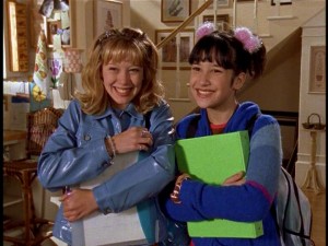 Lizzie McGuire - Hilary Duff as Lizzie and Lalaine as Miranda